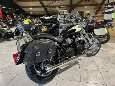 Triumph Speedmaster 900 cc