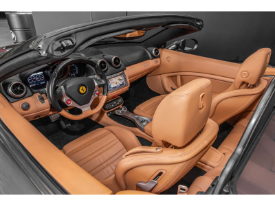 Ferrari California 4.3 V8_4 STZ/NAVI/20'/LIFT/SILVERSTONE