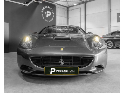 Ferrari California 4.3 V8_4 STZ/NAVI/20'/LIFT/SILVERSTONE