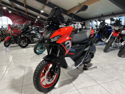 Aprilia SR 125 GT SPORT RED