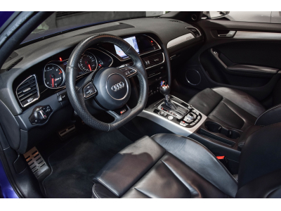 Audi RS4 B8 V8 4.2 FSI