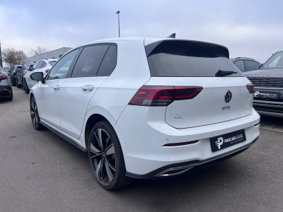 Volkswagen Golf GTE VIII /eHybrid/1.4 TSi (245cv)/Pano/ACC/18/Digital Cockpit/NaviLED