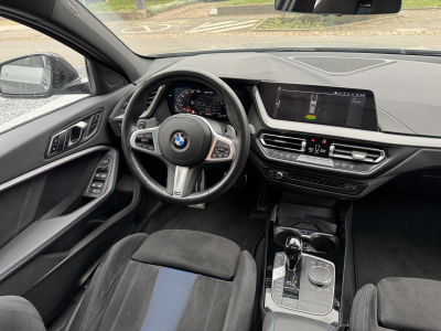 BMW M135 i 306 Xdrive Steptronic Frozen