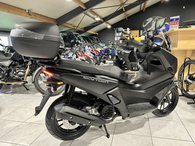 Kymco Sky Town 125 