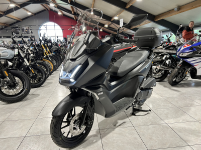 Kymco Sky Town 125 