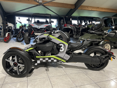 Can-Am Ryker 900 SPORT