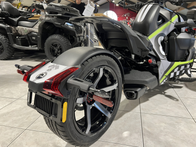 Can-Am Ryker 900 SPORT