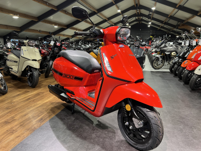 Lambretta X-300 