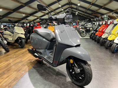Lambretta X-125 