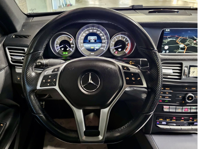 Mercedes-Benz E 320 COUPE AMG LINE PANO CUIR NAVI