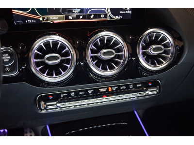 Mercedes-Benz GLA 220 D AMG LINE 4 MATIC