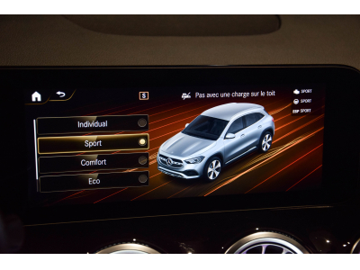 Mercedes-Benz GLA 220 D AMG LINE 4 MATIC