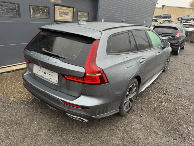 Volvo V60 D3 150 MOMENTUM STYLING KIT