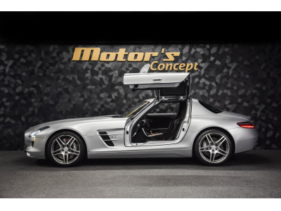 Mercedes-Benz SLS AMG