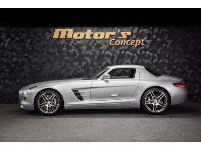 Mercedes-Benz SLS AMG