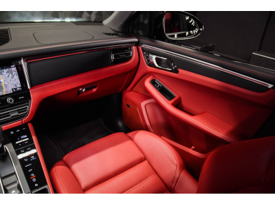 Porsche Macan T