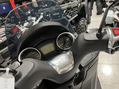 Piaggio MP3 300 SPORT HPE inclus top case