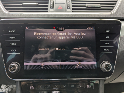 Skoda Superb 1.6 CRTDI DSG CARPLAY CAMERA APS AV/ARR GPS