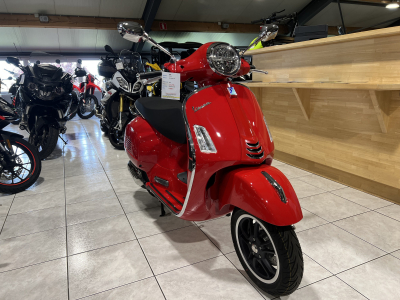 Vespa GTS Super 300