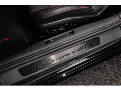 Porsche 992 Carrera 4 GTS Cabriolet PDK