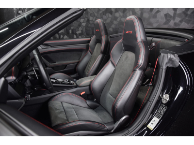 Porsche 992 Carrera 4 GTS Cabriolet PDK