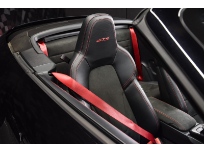 Porsche 992 Carrera 4 GTS Cabriolet PDK