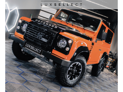 Land-Rover Defender 90 ADVENTURE EDITION Full options Adventure Edition SE 2,2l TD4 Leder only 1.000 km !