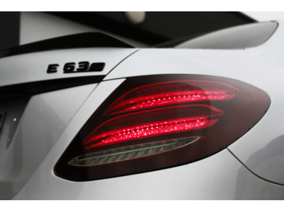 Mercedes-Benz E 63 AMG 63 S 4MATIC+ | IRIDIUM SILBER | CARBON |