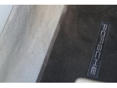 Porsche 911 (991) TURBO S CABRIOLET | GT SILBER | PDLS+ | CARBON | PCCB | BURMEISTER