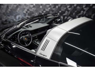 Porsche 992 TARGA 4 GTS PDK EDITION 50 YEARS PORSCHE DESIGN 1/750