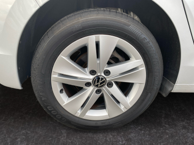 Volkswagen Golf 1.0 TSI LIFE