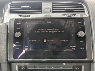 Volkswagen Golf 1.0 TSI CARPLAY GPS CAMERA APS AV+ARR