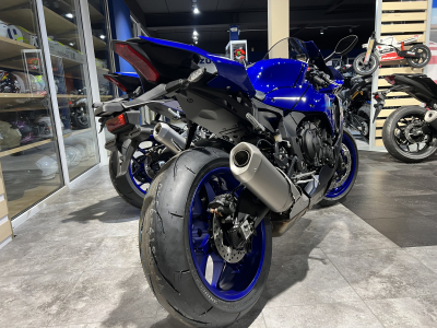 Yamaha YZF-R1 