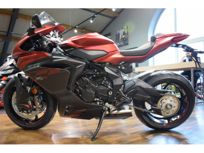 MV Agusta F3 800 RR Fire red matt  kit racing inclus.