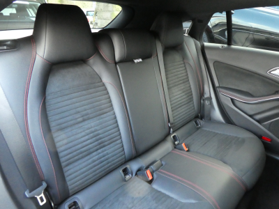Mercedes-Benz CLA 180 Shooting Brake AMG Line Sport