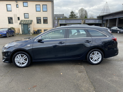 Kia Ceed SW 1.6 crdi 100kw AUTOMATIQUE Sportswagon CRDi Navi Touch Kamera