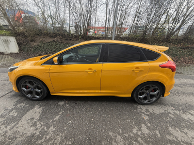 Ford Focus 2.0 Essence 250 ST