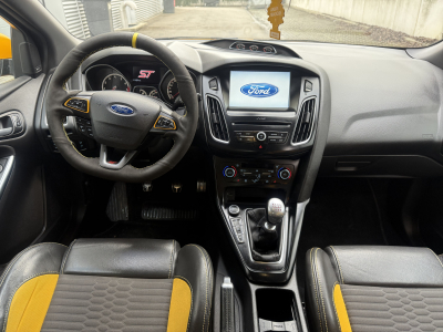 Ford Focus 2.0 Essence 250 ST