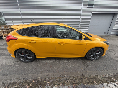 Ford Focus 2.0 Essence 250 ST