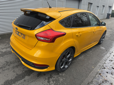 Ford Focus 2.0 Essence 250 ST