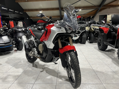 MV Agusta Enduro Veloce 950