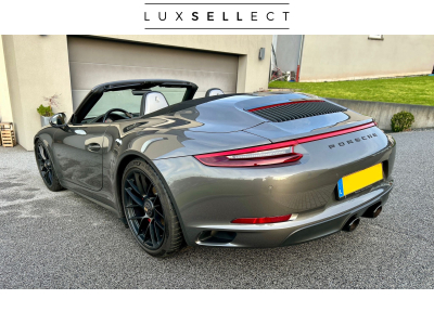 Porsche 911 CARRERA 4 GTS CABRIOLET