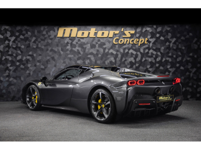 Ferrari SF90 Spider Spider