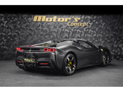 Ferrari SF90 Spider Spider