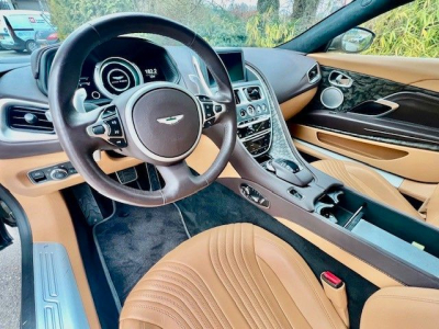 Aston Martin DB11 4.0 V8 Coupé