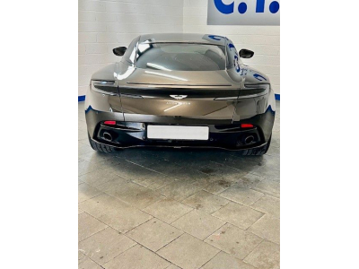 Aston Martin DB11 4.0 V8 Coupé