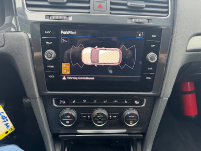 Volkswagen Golf VOLKSWAGEN GOLF 1,5 LED NAVI KAMERA CARPLAY MFL