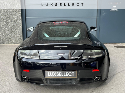 Aston Martin V12 Vantage FULL CARBON MANUAL REAR CAMERA MY2013