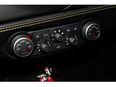 Ferrari 488 GTB | LLD 1990e/Mois NERO DAYTONA | LIFT | CAPRISTO | CARBON | LED | SEATS | JBL