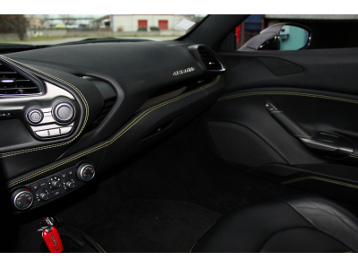 Ferrari 488 GTB | LLD 1990e/Mois NERO DAYTONA | LIFT | CAPRISTO | CARBON | LED | SEATS | JBL